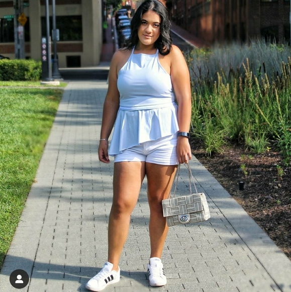 Top - Picture 4 of 6